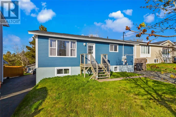8 Pine Bud Crescent, Mount Pearl, Newfoundland & Labrador A1B1N2