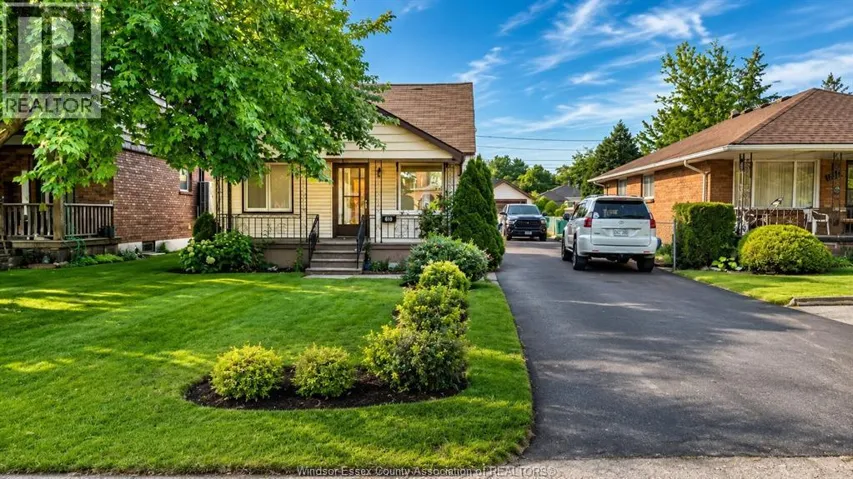 610 VANIER STREET, Windsor, Ontario N8X3E3