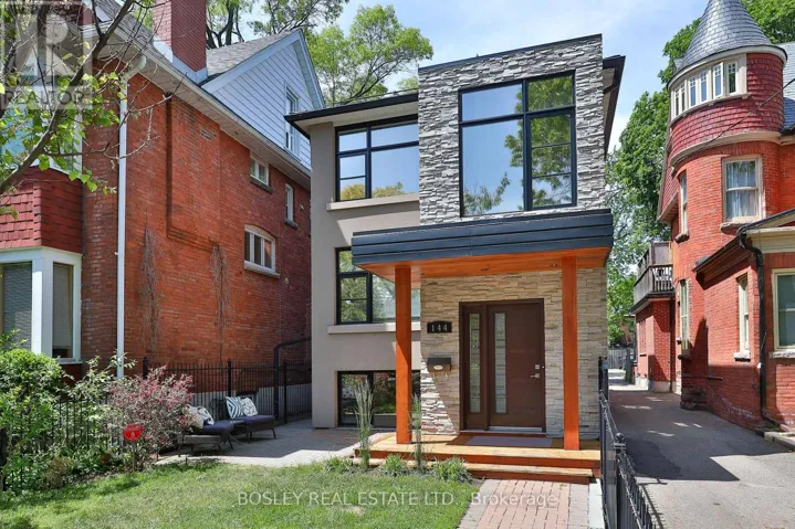LOWER - 144 EVELYN AVENUE, Toronto (High Park North), Ontario M6P2Z7