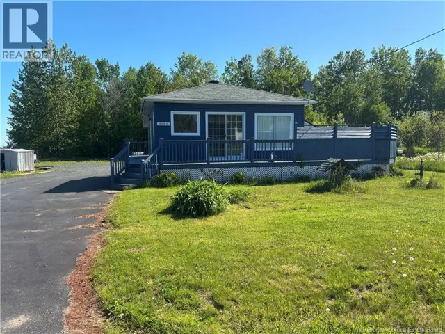 1181 Rue Bryar, Beresford, New Brunswick E8K1B2