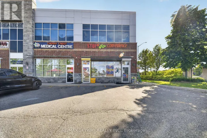 8 - 5 CHERRYCREST DRIVE, Brampton (Bram East), Ontario L6P3W4