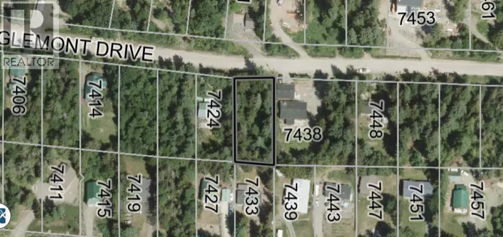 Anglemont Drive Lot# 300, Anglemont, British Columbia V0E1M8