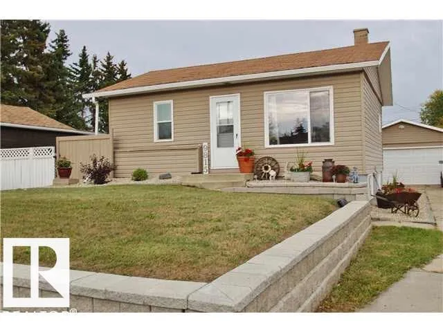 9815 160 ST NW, Edmonton, Alberta T5P3E2