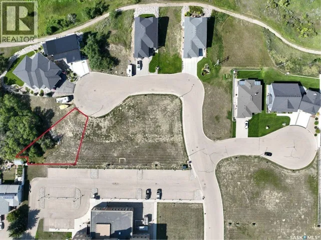 33 COPPER RIDGE WAY, Moose Jaw, Saskatchewan S6H4R1