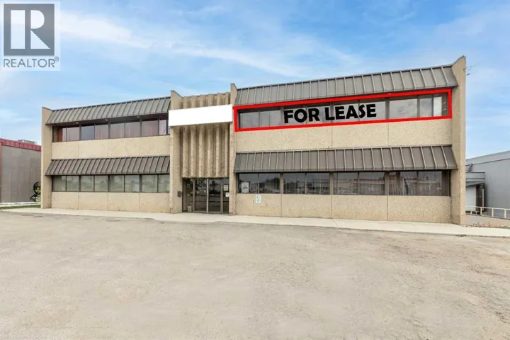 East Half, Top Floor 5720 44 Street, Lloydminster, Alberta T9V0B6