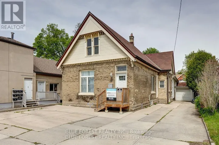 36 ADELAIDE STREET S, London South (South I), Ontario N5Z3K2