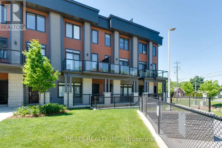 34 - 2 WILLOW STREET, Brant (Paris), Ontario N3L0K7