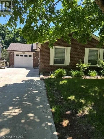 165 BECHTEL Street, Kitchener, Ontario N2P1W4