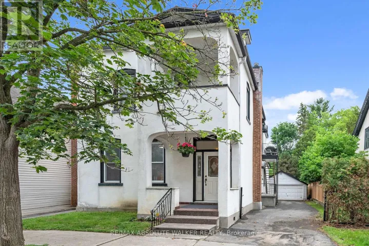 A - 31 CRICHTON STREET, Ottawa, Ontario K1M1V5