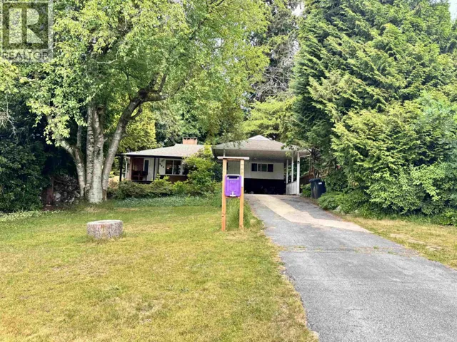 985 WALLACE WYND, Port Moody, British Columbia V3H1B6