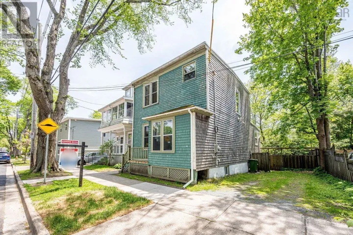 6186 Lawrence Street, Halifax Peninsula, Nova Scotia B3L1J6