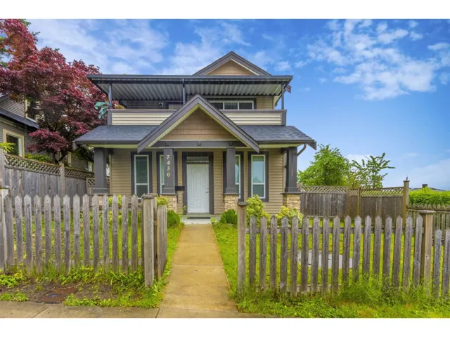 7430 GRAND STREET, Mission, British Columbia V2V3S5