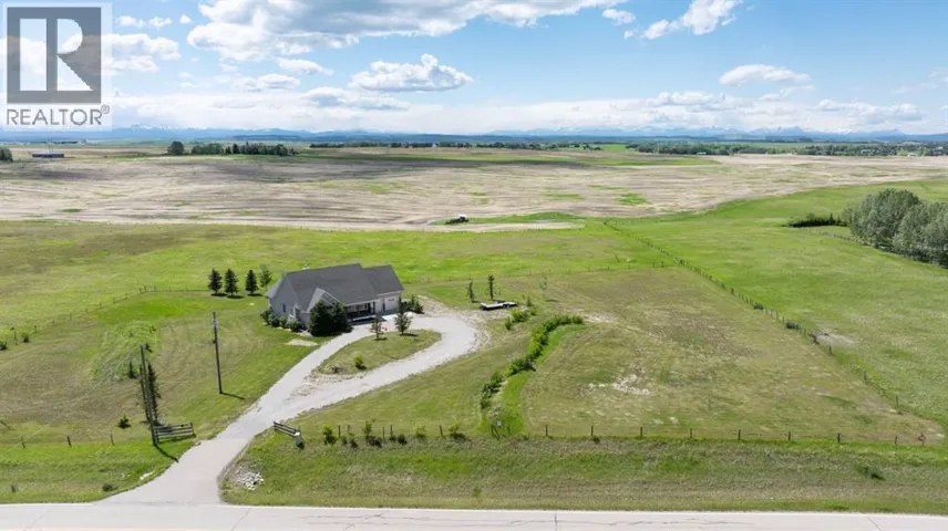 251211 Range Road 32, Rural Rocky View County, Alberta T3Z1E1