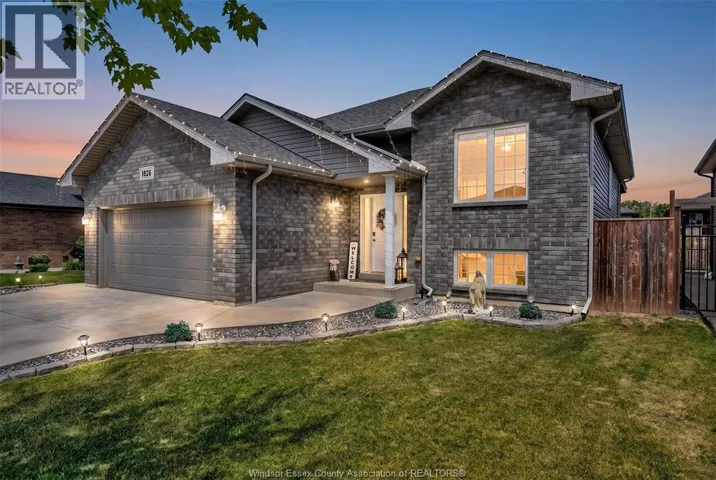 1026 THUNDERBAY AVENUE, Windsor, Ontario N8P0C1
