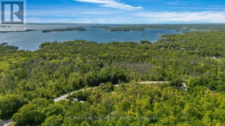 39 MEADOWS AVENUE, Tay, Ontario L0K2C0
