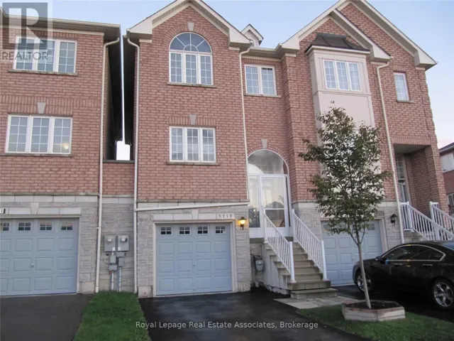 5749 RETREAT STREET, Mississauga (Hurontario), Ontario L5R0B5