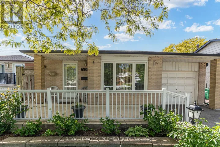 7236 MEYER DRIVE, Mississauga (Malton), Ontario L4T3A9
