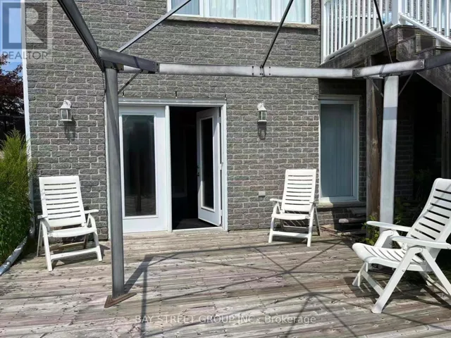 578 SPRINGWATER DRIVE W, Kitchener, Ontario N2V2S5