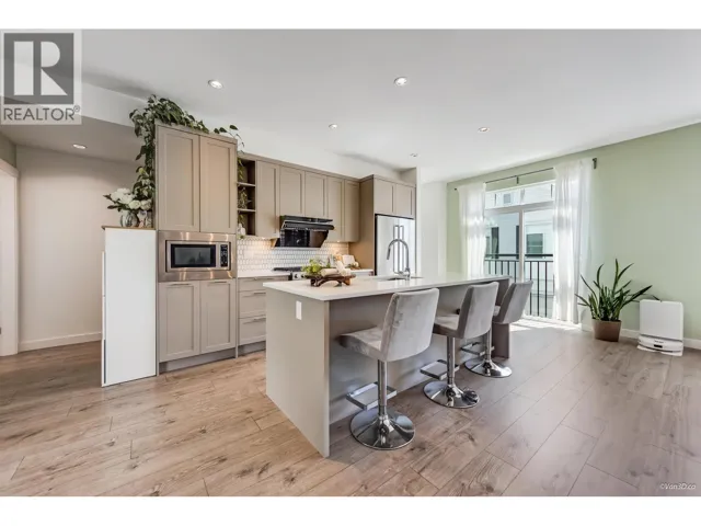 163 1220 ROCKLIN STREET, Coquitlam, British Columbia V3B0R6