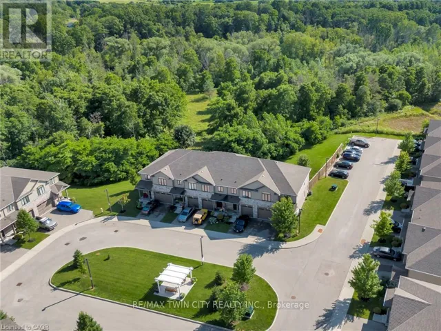10 - 50 BUTE STREET, North Dumfries, Ontario N0B1E0
