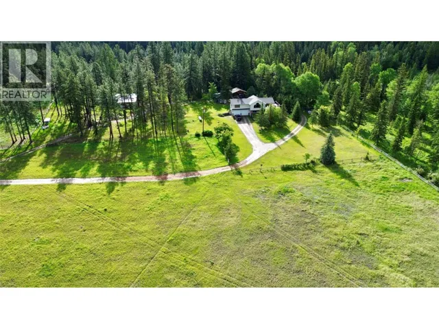 8110 Wycliffe Road, Cranbrook, British Columbia V1C7C7