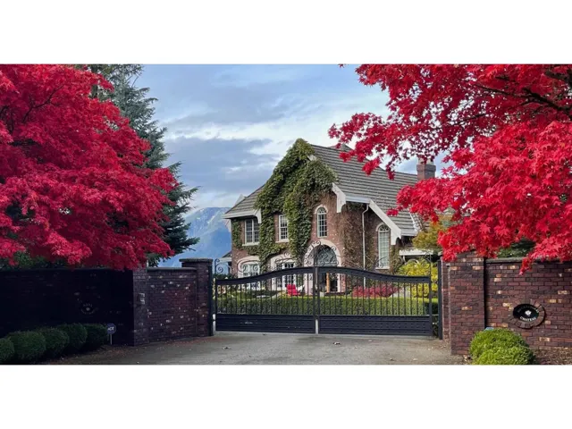 8504 HUCKLEBERRY PLACE, Chilliwack Mountain, Chilliwack, British Columbia V2R4A3