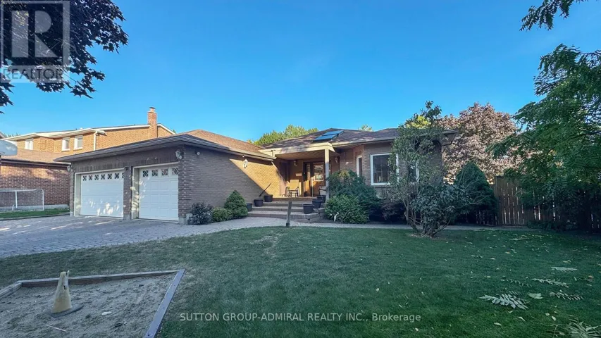51 FAYE COURT, Vaughan (Crestwood-Springfarm-Yorkhill), Ontario L4J5B6