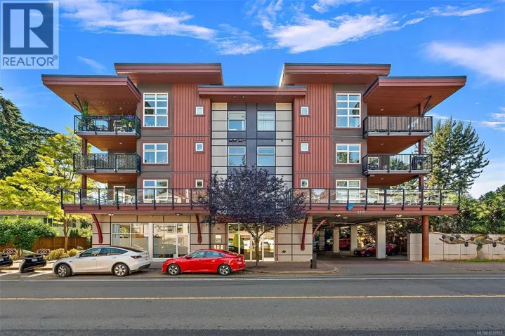 304 2717 Peatt Rd, Langford, British Columbia V9B3V2