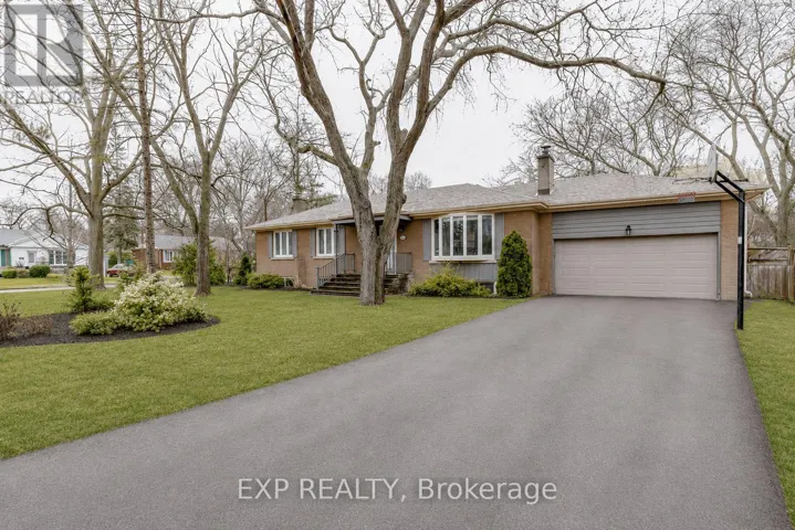 1259 TWIN OAKS DELL DRIVE, Mississauga (Lorne Park), Ontario L5H3J7
