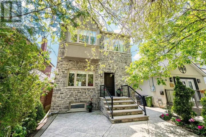 31 JAMES STREET, Toronto (Long Branch), Ontario M8W1L1