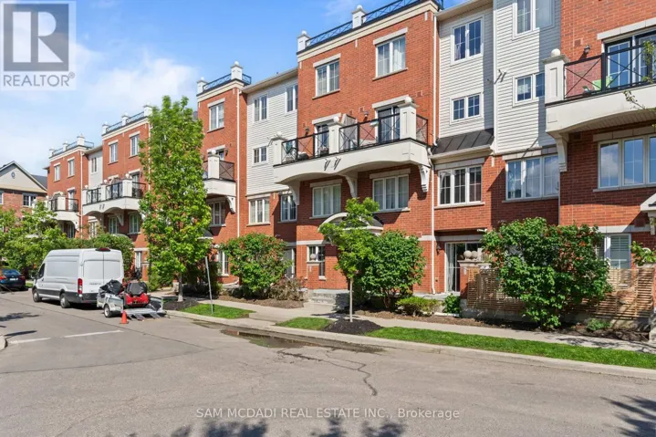 3 - 39 HAYS BOULEVARD, Oakville (RO River Oaks), Ontario L6H0J1