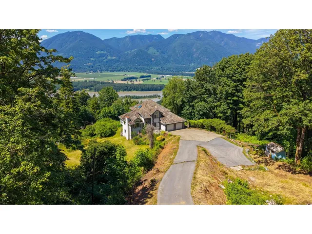 8439 GRAND VIEW DRIVE, Chilliwack Mountain, Chilliwack, British Columbia V2R4A2