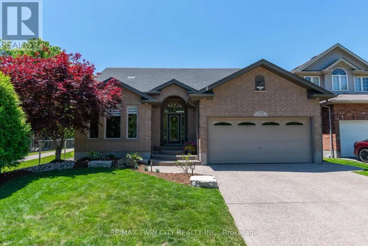 294 FALLOWFIELD DRIVE, Kitchener, Ontario N2C2T8
