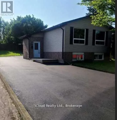 24 CHILTON DRIVE, Hamilton (Stoney Creek Mountain), Ontario L8J1M2