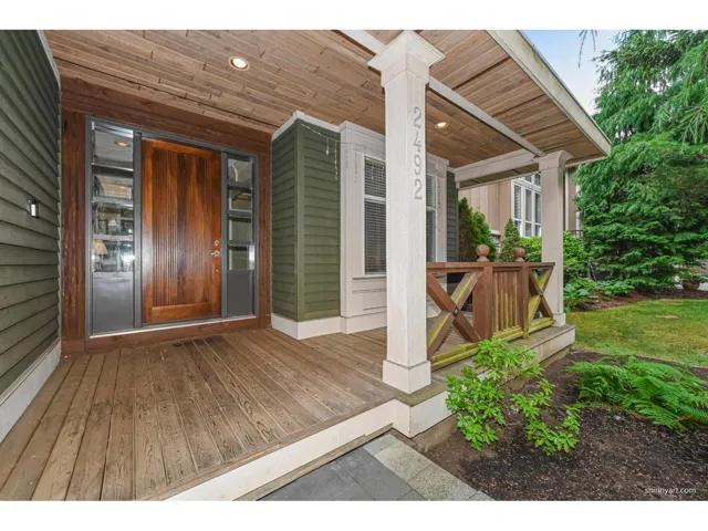 2492 148 STREET, Surrey, British Columbia V4P1N5