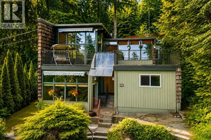 550 VENTURA CRESCENT, North Vancouver, British Columbia V7N3G9