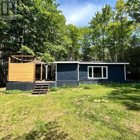 61 Horseback Hidewy, Labelle, Nova Scotia B0T1E0