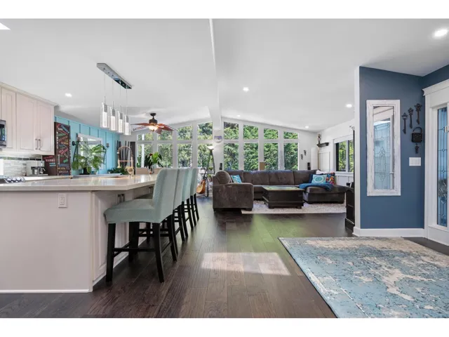 281 1840 160 STREET, Surrey, British Columbia V4A4X4