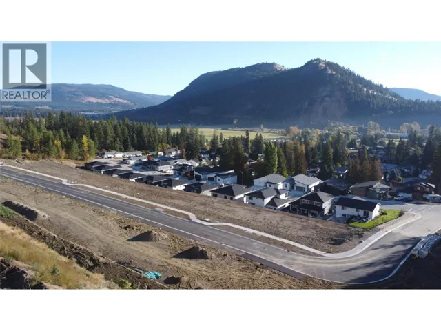 2225 Mountain View Avenue, Lumby, British Columbia V0E2G0