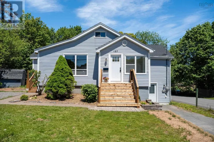 127 Crescent Drive, New Minas, Nova Scotia B4N3G9