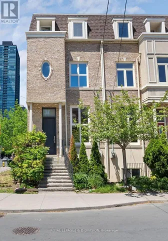 102 EARL PLACE, Toronto (North St. James Town), Ontario M4Y3B9