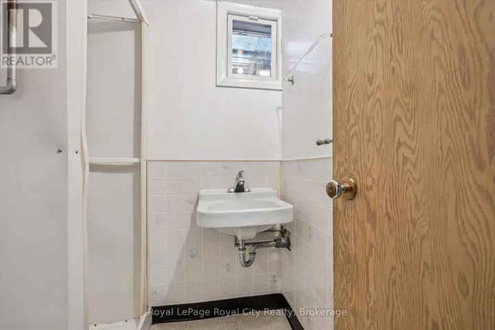 780