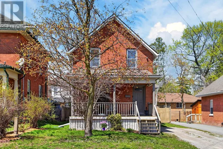 90 GLENELG STREET W, Kawartha Lakes (Lindsay), Ontario K9V2V9