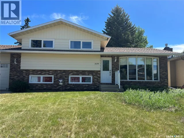 1639 11th AVENUE NW, Moose Jaw, Saskatchewan S6H6M5