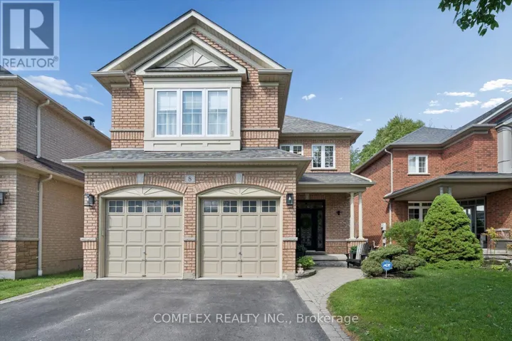 8 INVERARY COURT, Whitby (Rolling Acres), Ontario L1R2R2