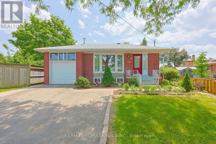 3 EMBERS DRIVE, Toronto (Eringate-Centennial-West Deane), Ontario M9C3E4