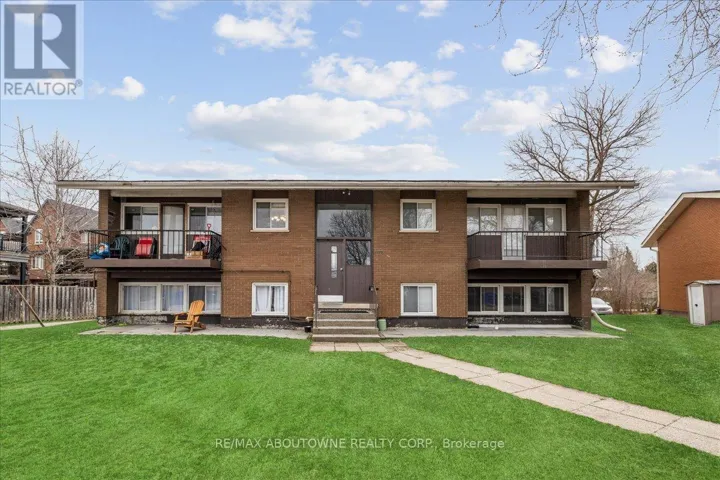 3 - 2350 QUEENSWAY DRIVE, Burlington (Freeman), Ontario L7R3T3