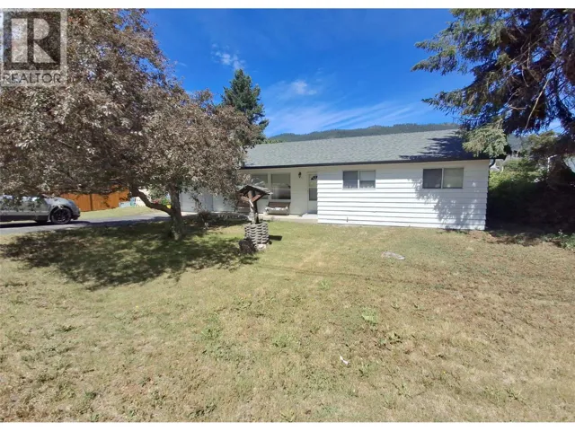 1204 Second Avenue, Chase, British Columbia V0E1M0