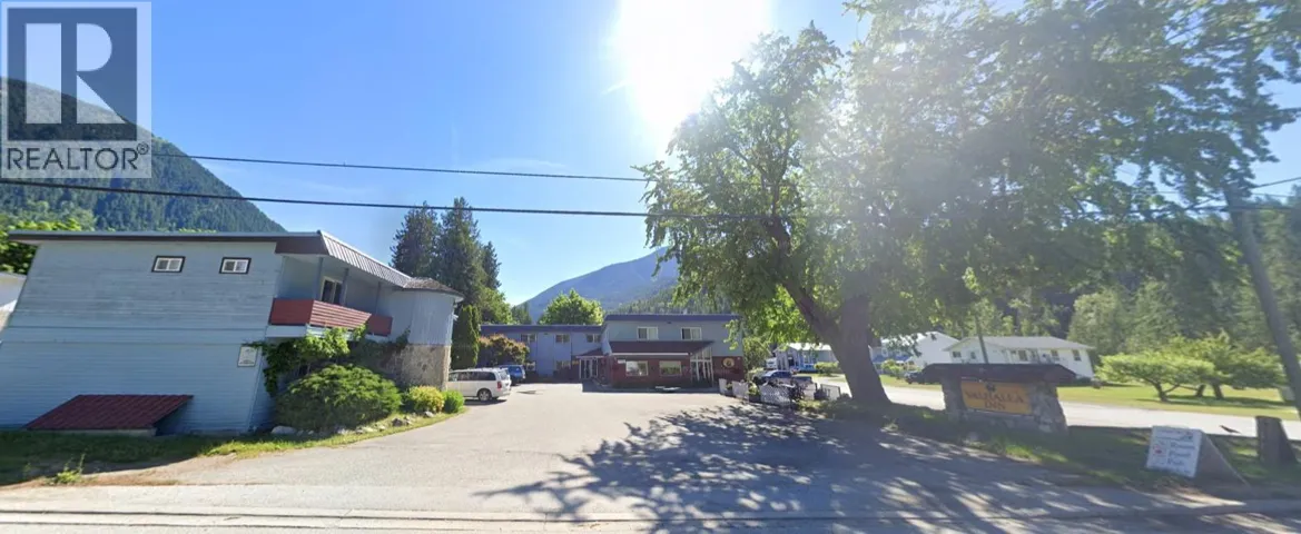 509 Slocan Avenue, New Denver, British Columbia V0G1S0
