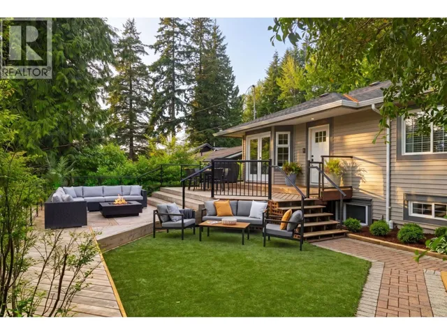 1850 WESTOVER ROAD, North Vancouver, British Columbia V7J1X8